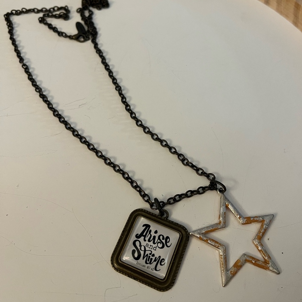 Plander Design chain necklace with charms